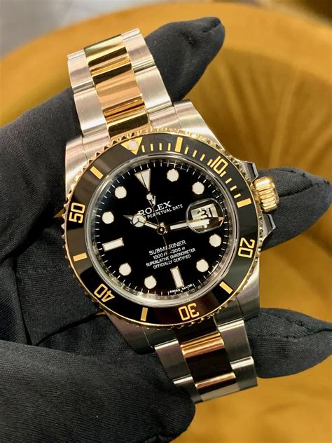 rolex submariner correa|Rolex Submariner gold watch.